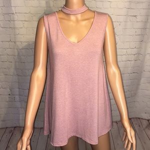 Caution to the Wind light rosy turtleneck size medium